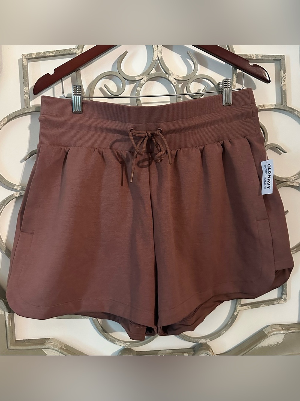 NWT Old Navy High Waisted Powersoft Shorts Size L